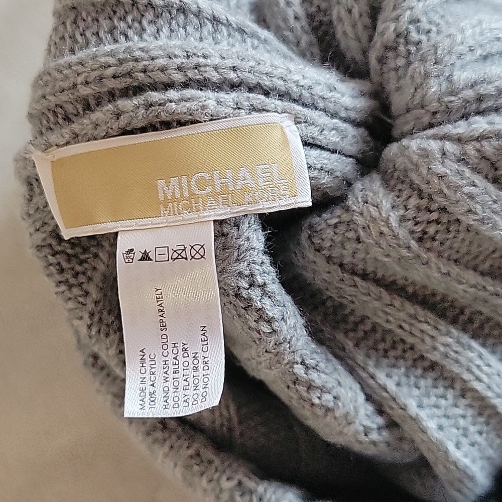 MK Ribbed Grey Beanie with Pom Pom - Picture 4 of 5